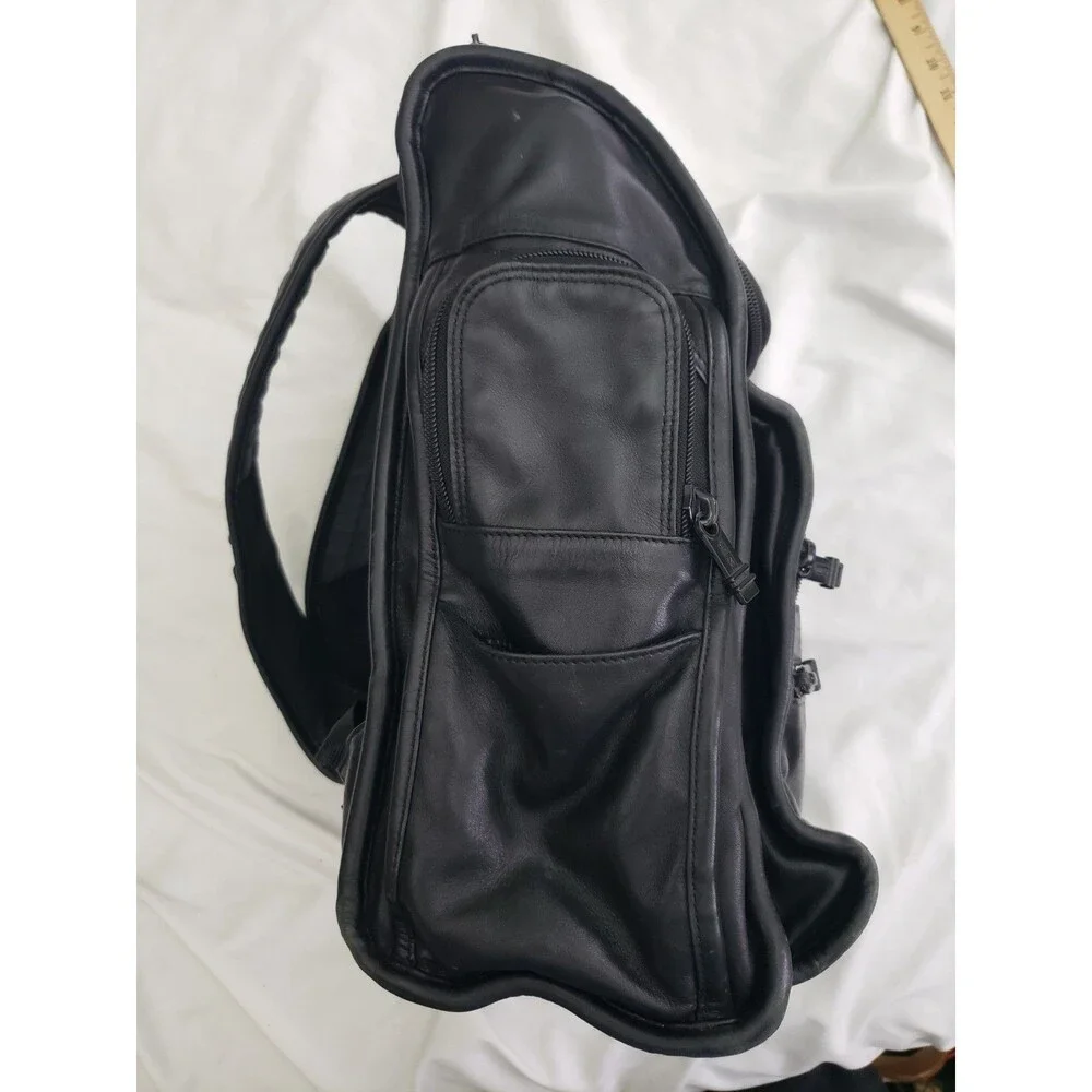 Tumi pre owned